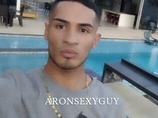 ARONSEXYGUY