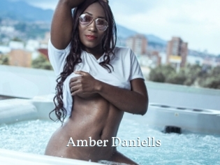 Amber_Daniells