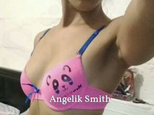 Angelik_Smith