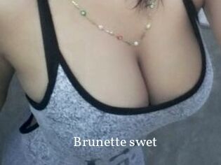 Brunette_swet