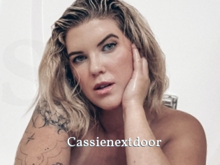 Cassienextdoor