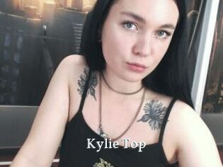 Kylie_Top