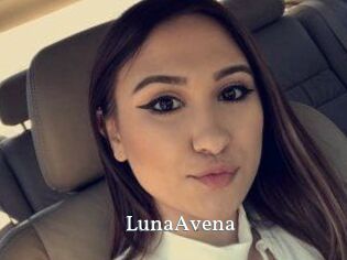 Luna_Avena