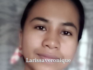 Larissaveronique