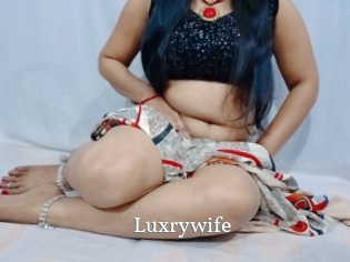 Luxrywife