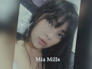 Mia_Mills