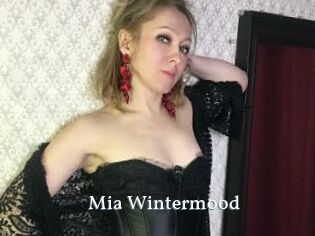 Mia_Wintermood