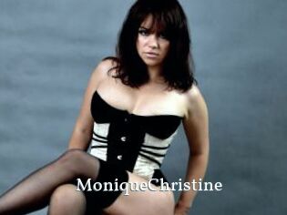 MoniqueChristine