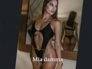 Mia_damms