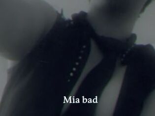 Mia_bad