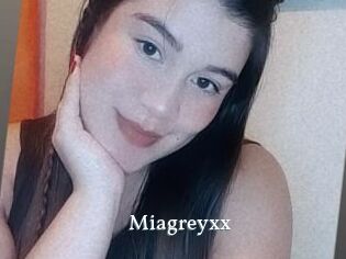 Miagreyxx