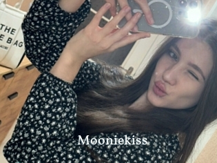 Mooniekiss