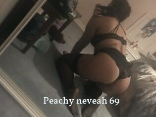 Peachy_neveah_69