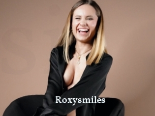 Roxysmiles