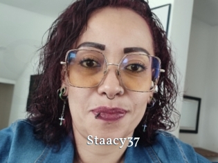 Staacy37