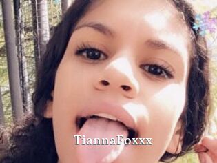 TiannaFoxxx