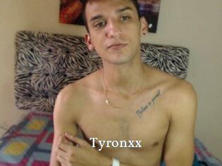 Tyronxx