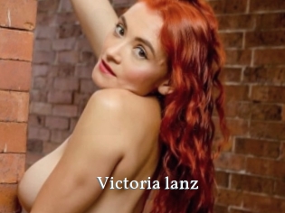 Victoria_lanz